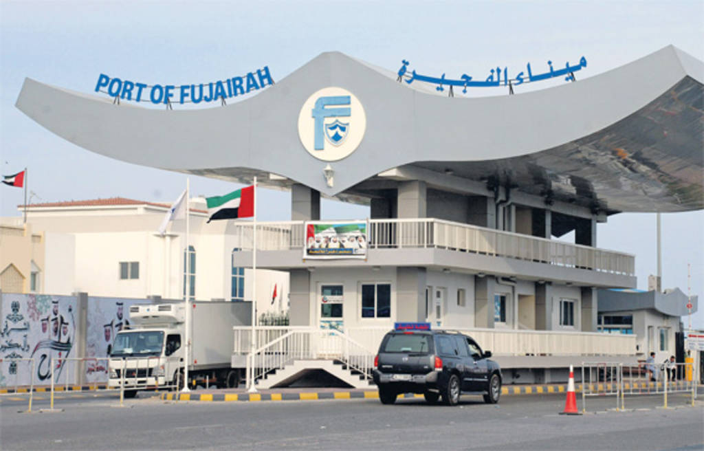 الإمارات تعزز صادرات النفط عبر ميناء الفجيرة لتجاوز إغلاق مضيق هرمز